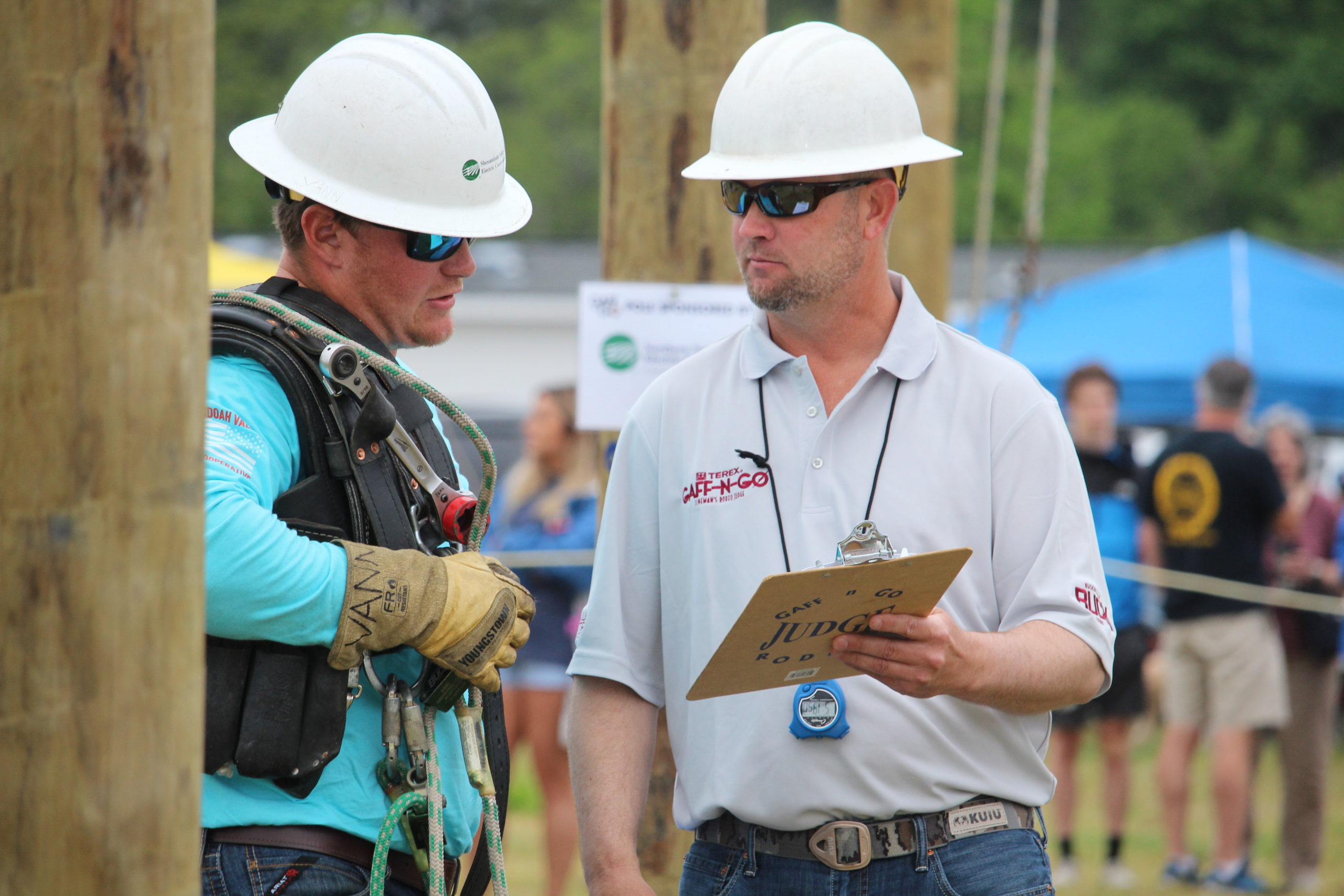 Shenandoah Valley Electric Cooperative competitor takes a moment to get briefed by a rodeo judge.